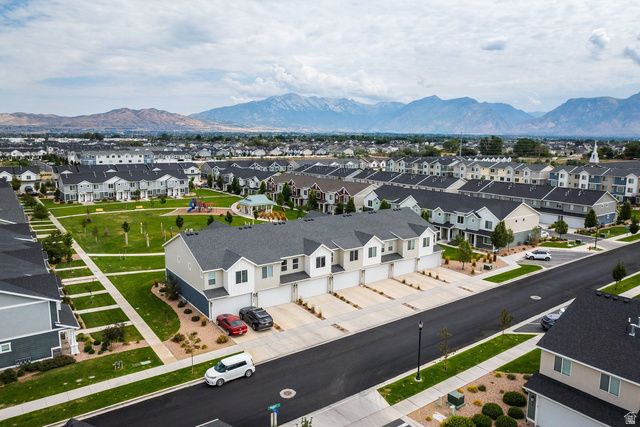 1084 E SEASIDE ST, Saratoga Springs, UT 84045