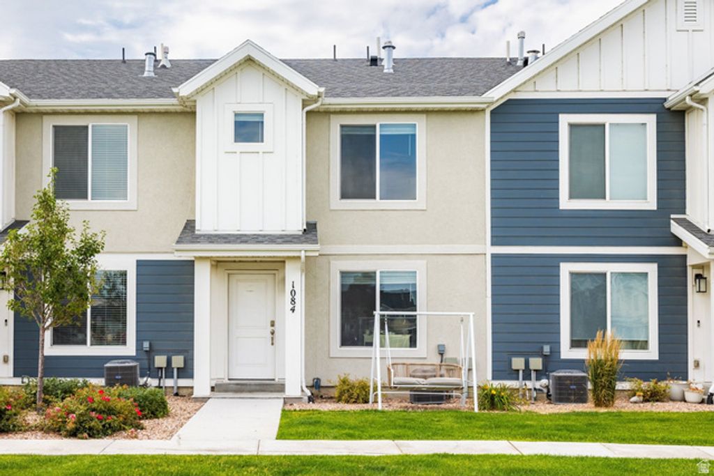 1084 E SEASIDE ST, Saratoga Springs, UT 84045