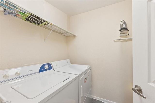 4610 Saint Croix LN 1021, Naples, FL 34109