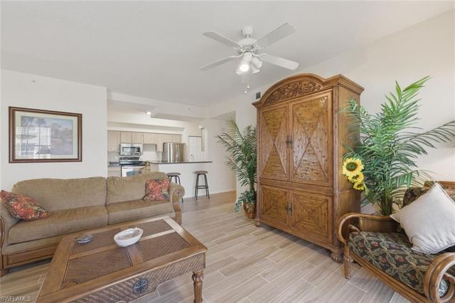 4610 Saint Croix LN 1021, Naples, FL 34109