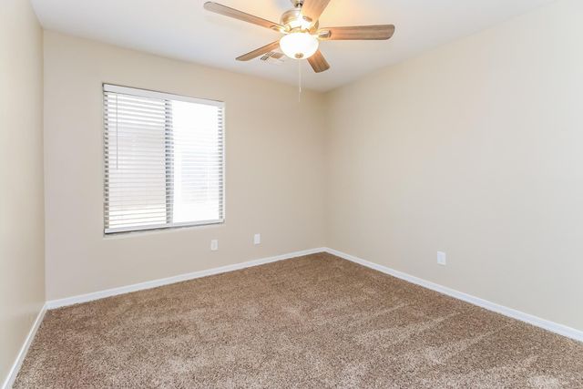 900 W Desert Canyon Drive, San Tan Valley, AZ 85143