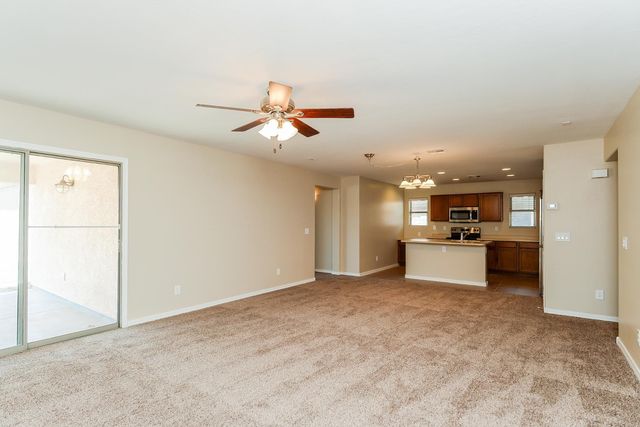 900 W Desert Canyon Drive, San Tan Valley, AZ 85143