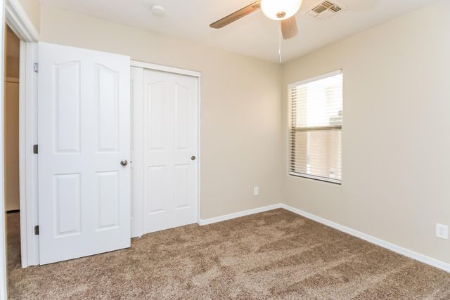 900 W Desert Canyon Drive, San Tan Valley, AZ 85143