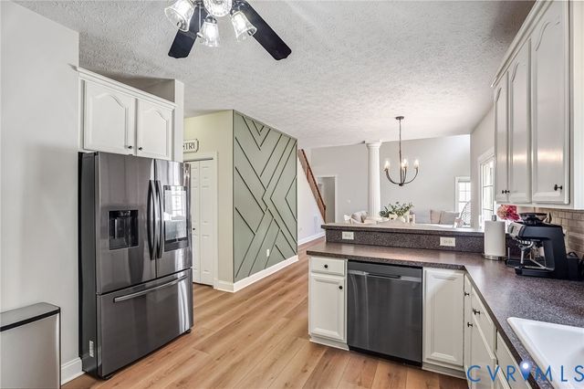 518 Greymont Ln, Chester, VA 23836