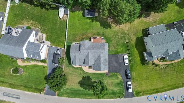 518 Greymont Ln, Chester, VA 23836