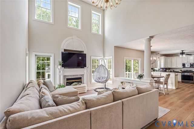 518 Greymont Ln, Chester, VA 23836