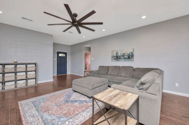699 Montana Court N, Keller, TX 76248