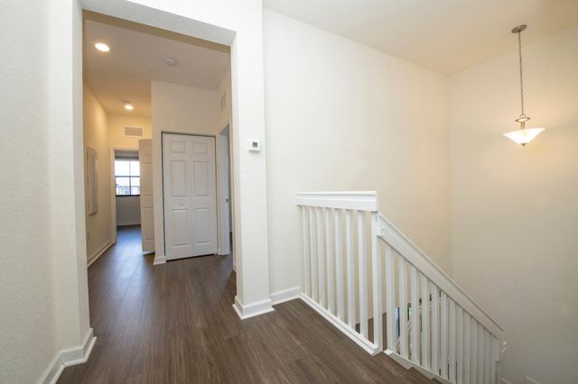 6574 S Anise Court, Davie, FL 33314