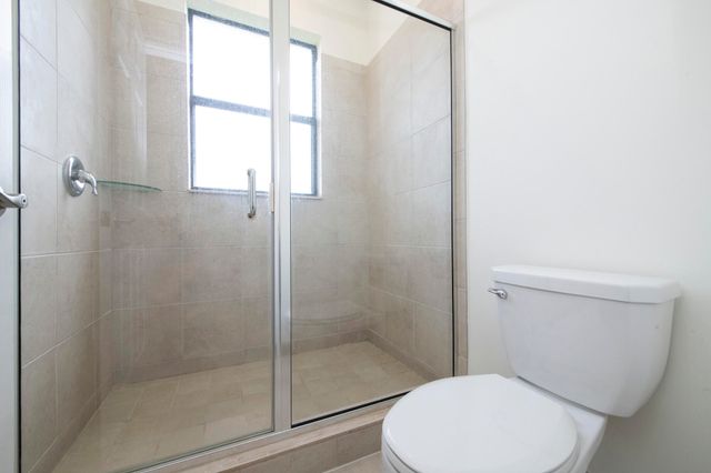 6574 S Anise Court, Davie, FL 33314