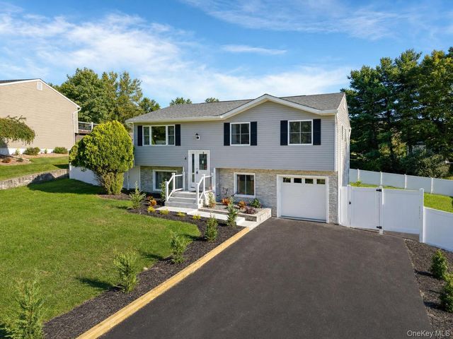 4 Liberty Court, Washingtonville, NY 10992