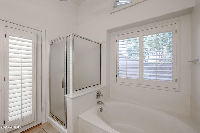 9833 W YUKON Drive, Peoria, AZ 85382