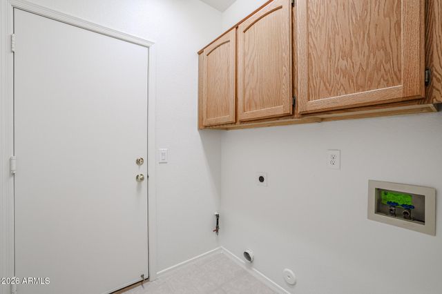 9833 W YUKON Drive, Peoria, AZ 85382