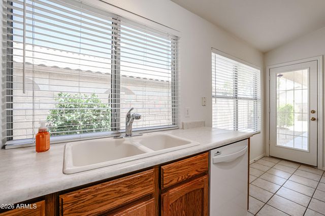 9833 W YUKON Drive, Peoria, AZ 85382
