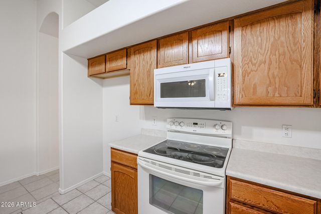 9833 W YUKON Drive, Peoria, AZ 85382