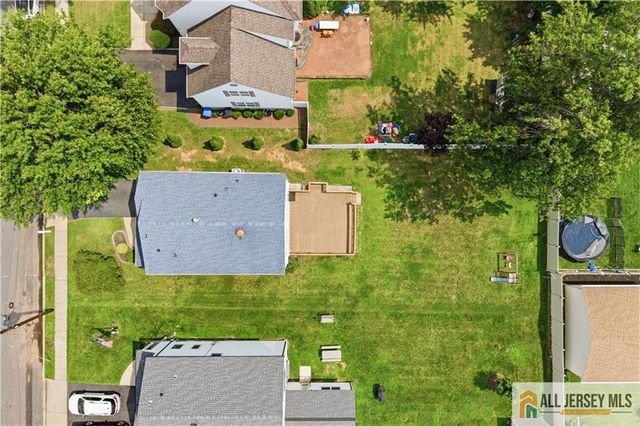55 Parsler Place, Fords, NJ 08863