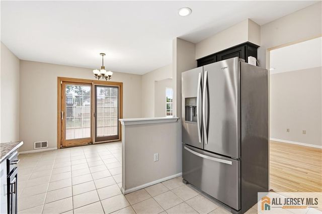 55 Parsler Place, Fords, NJ 08863