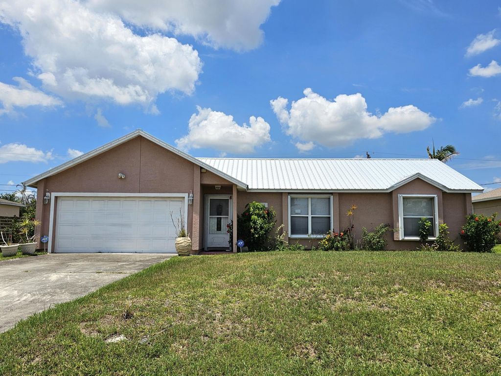3338 SW Mundy Street, Port St. Lucie, Port St Lucie, FL 34953