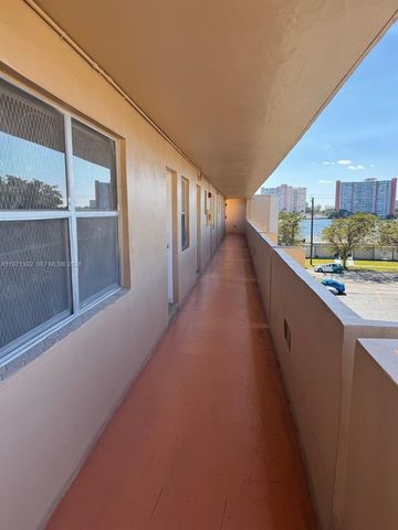 1301 NE 191st Street F405, Miami, FL 33179