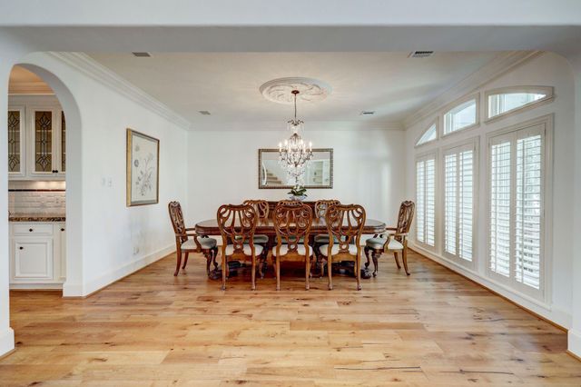 1631 Lakeshore Way, Houston, TX 77077