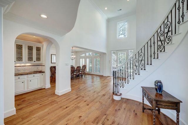 1631 Lakeshore Way, Houston, TX 77077