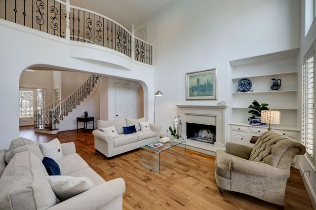 1631 Lakeshore Way, Houston, TX 77077