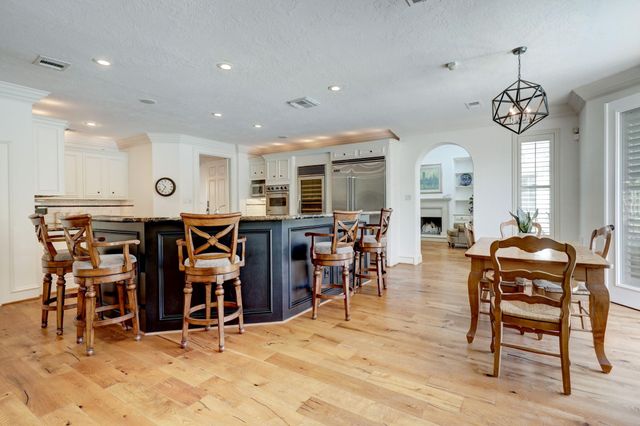 1631 Lakeshore Way, Houston, TX 77077