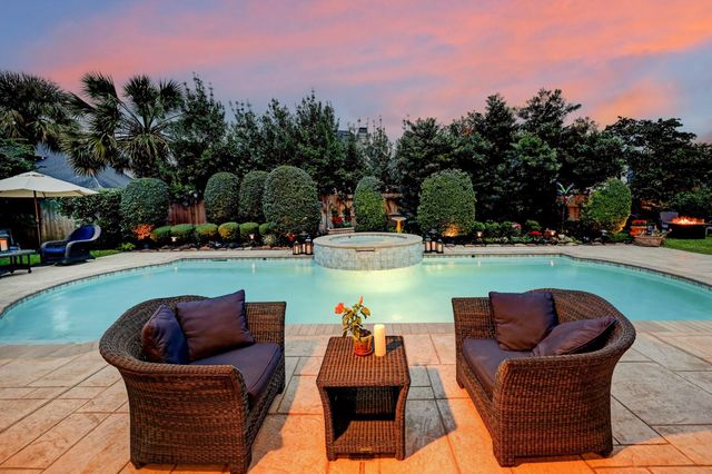 1631 Lakeshore Way, Houston, TX 77077