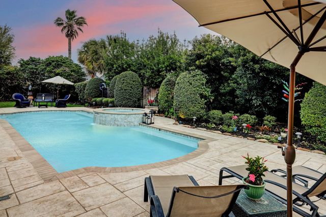 1631 Lakeshore Way, Houston, TX 77077