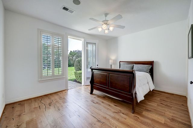 1631 Lakeshore Way, Houston, TX 77077