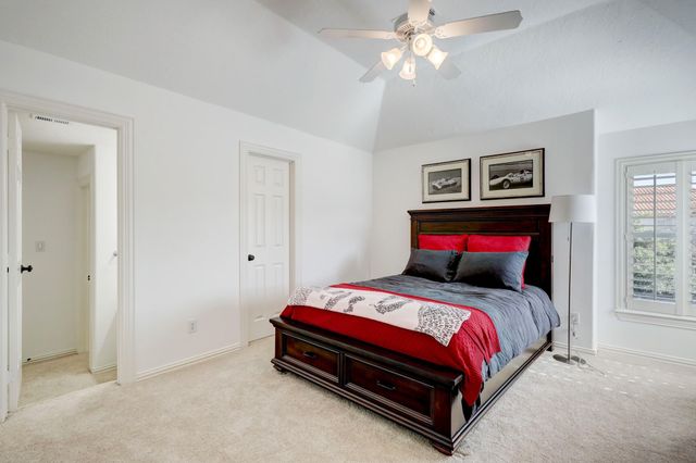 1631 Lakeshore Way, Houston, TX 77077