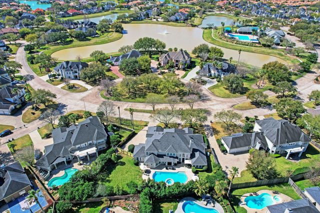 1631 Lakeshore Way, Houston, TX 77077