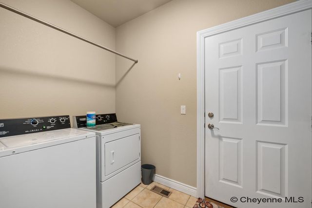6808 BRAVE CT, Cheyenne, WY 82009