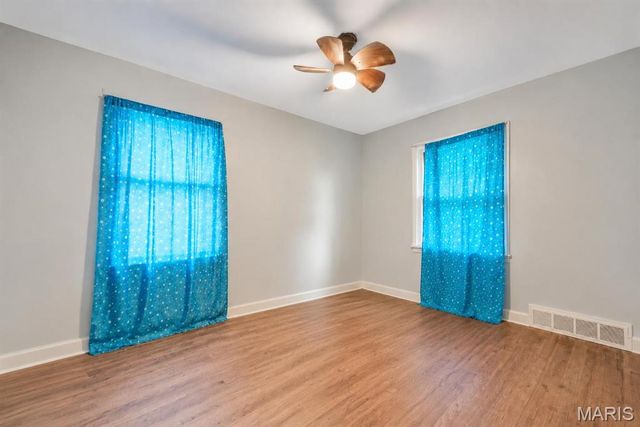 14 Shireford Lane, Ferguson, MO 63135