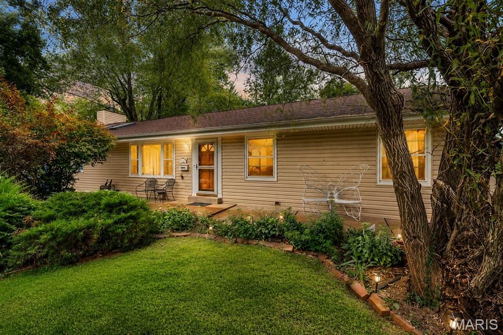 14 Shireford Lane, Ferguson, MO 63135