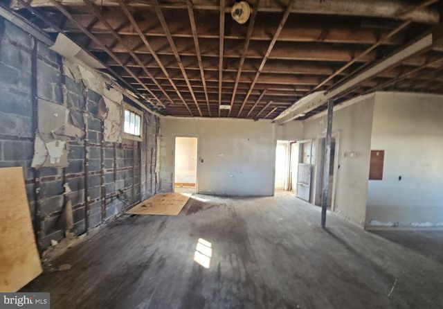 191 ROUTE, Carneys Point, NJ 08069