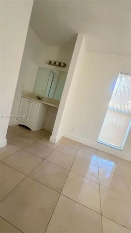 4435 Treehouse Ln H, Tamarac, FL 33319