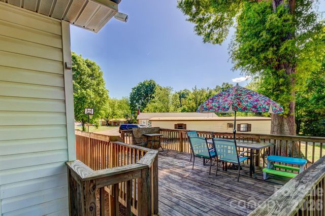 113 Delview Drive, Cherryville, NC 28021