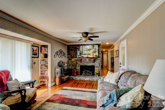 113 Delview Drive, Cherryville, NC 28021
