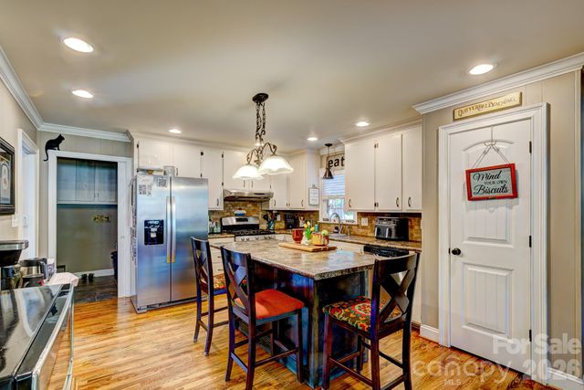 113 Delview Drive, Cherryville, NC 28021