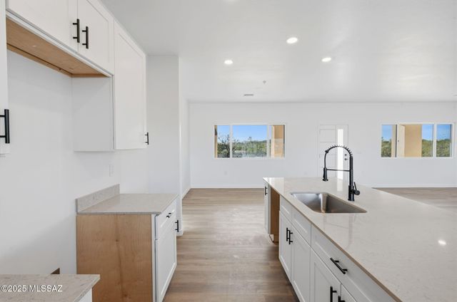 13763 E Windy Way, Vail, AZ 85641