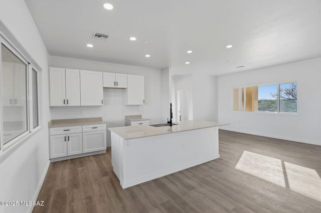 13763 E Windy Way, Vail, AZ 85641