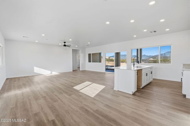 13763 E Windy Way, Vail, AZ 85641