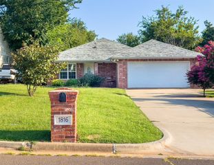 1816 NW 33rd Street, Oklahoma City, OK 73118