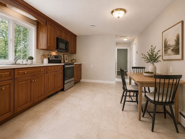 84 Hinckley Cir, Barnstable, MA 02655