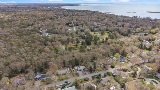 84 Hinckley Cir, Barnstable, MA 02655