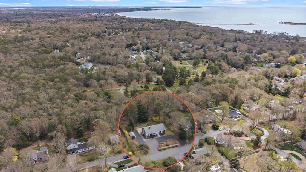 84 Hinckley Cir, Barnstable, MA 02655