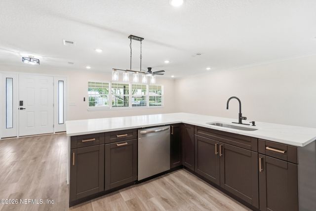 8529 BURKHALL Street, Jacksonville, FL 32211