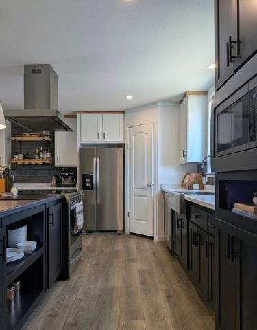 4674 Azle Highway, Weatherford, TX 76085