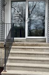 5 Village Rock Ln 24, Natick, MA 01760