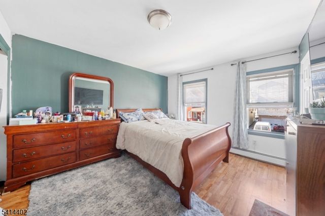 54 Florida St, Elizabeth City, NJ 07206